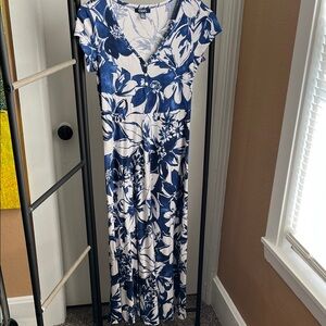 Chaps Women’s Floral Print Navy Blue and White Maxi Dress